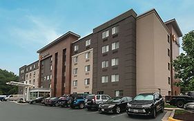 La Quinta Inn And Suites Baltimore Bwi Airport